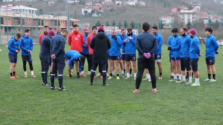 52 Orduspor Futbol Kulübü’nde Dersin Adı Hızlı Hücum Savunması !