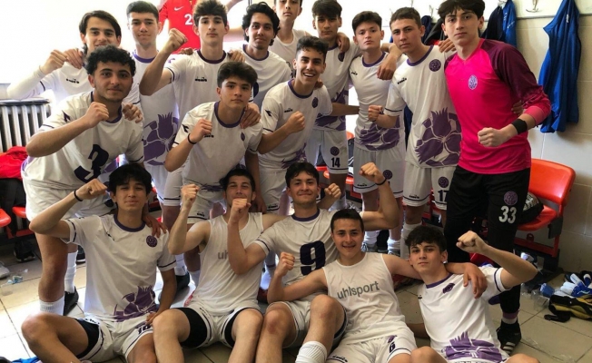 52 Orduspor Futbol Kulübü U17, Şampiyonluğu Kutluyor !